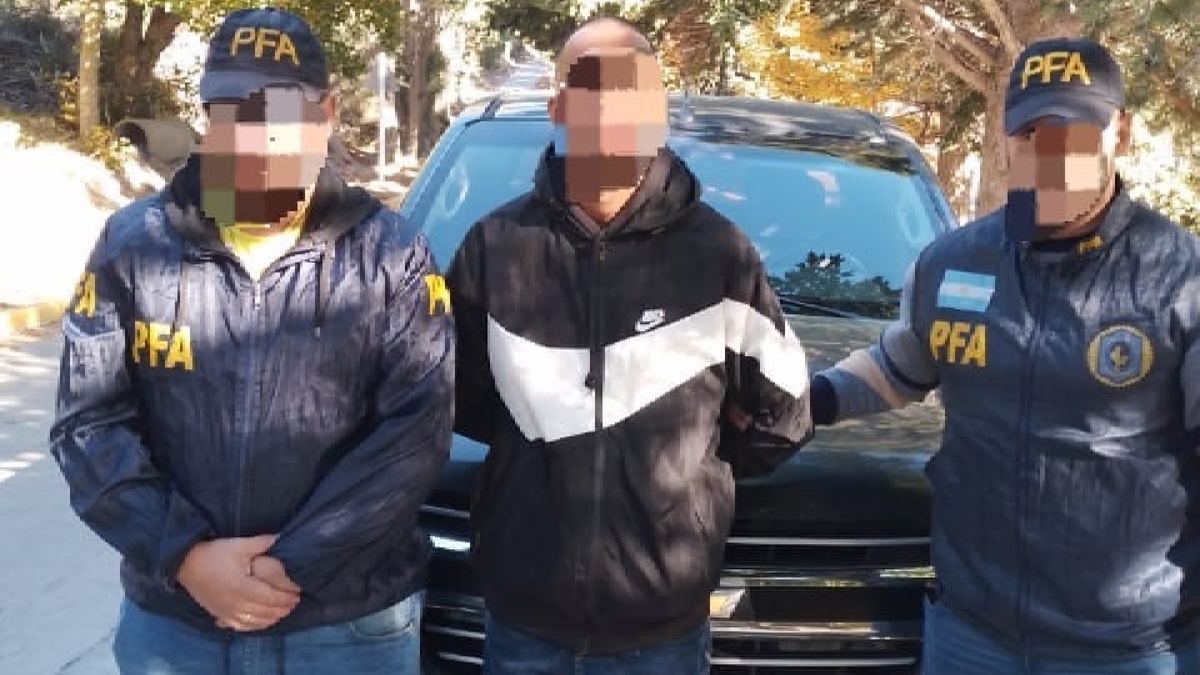 La Policía Federal detuvo a un hombre acusado de vínculos con el