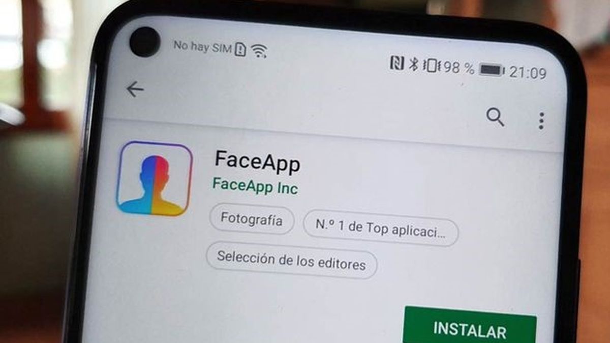 Multa Millonaria Apple Y Google Son Multadas En Brasil Por Faceapp