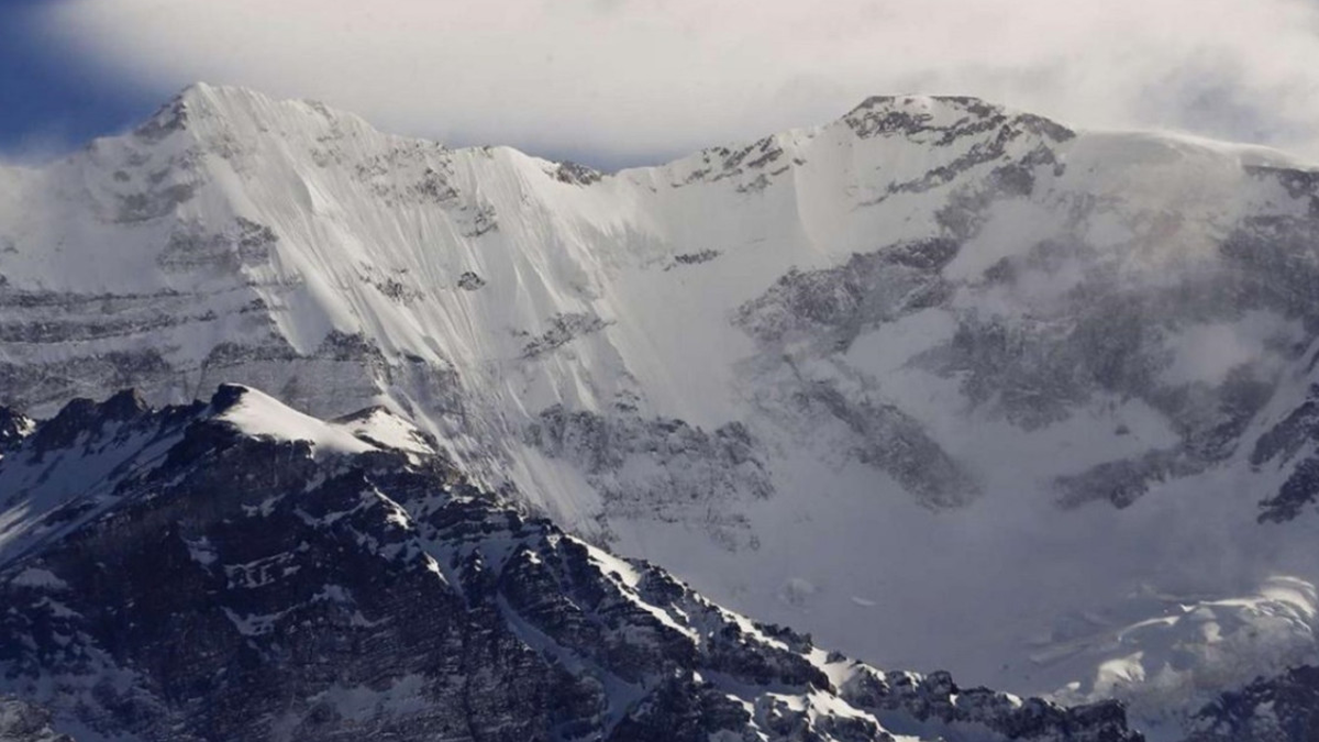 Muri Un Andinista Estadounidense En El Cerro Aconcagua Durante El Descenso