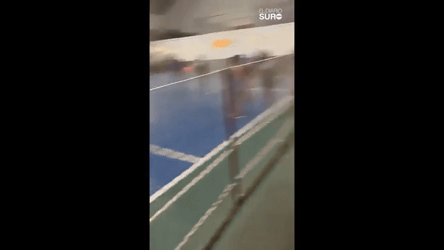 Un partido de fútbol infantil terminó con golpes y llantos. Un partido de fútbol infantil terminó con golpes y llantos.