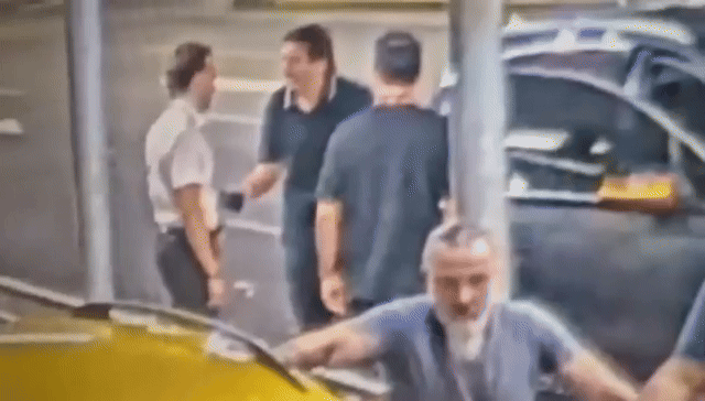 javier faroni intento deshacerse de un celular cuando fue interceptado por la policia en aeroparque