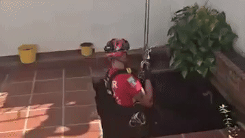 Así fue el rescate de un hombre de 55 años que cayó dentro de un pozo