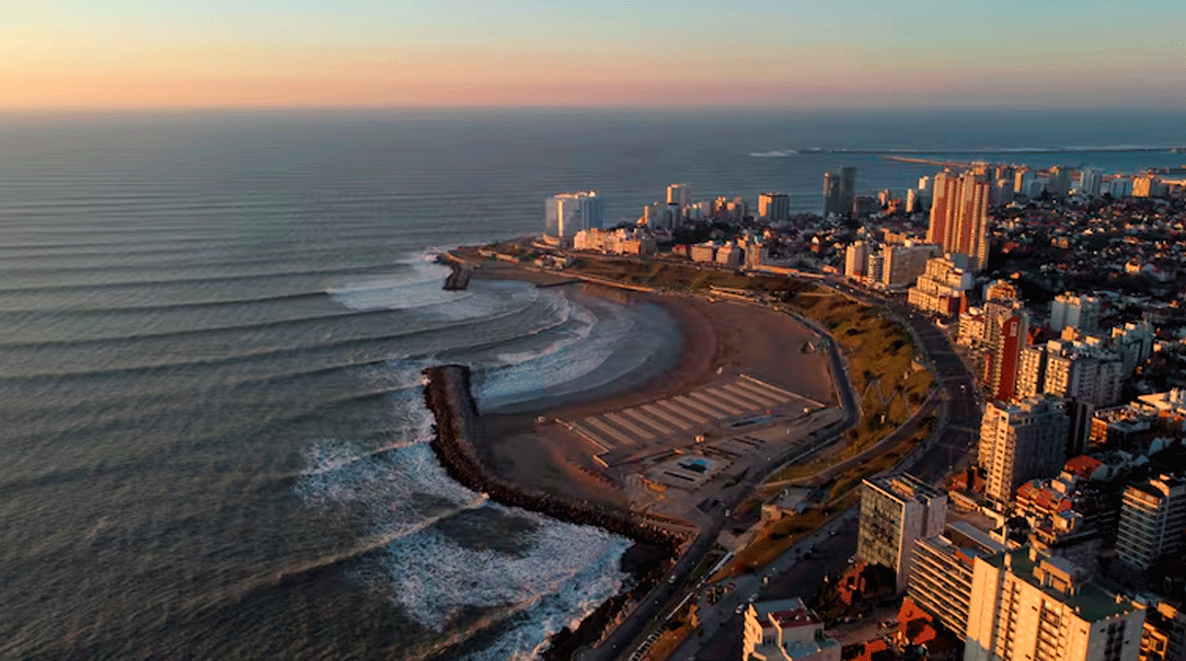 ¿Nació una isla en Mar del Plata? El video que se volvió viral y sorprendió a todos