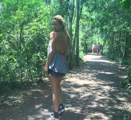 Rocío Guirao Díaz viajó a Puerto Iguazú para un desfile y publicó fotos en Instagram.