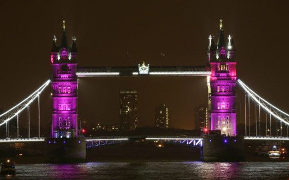 La Torre de Londres fue iluminada en honor de la princesa.