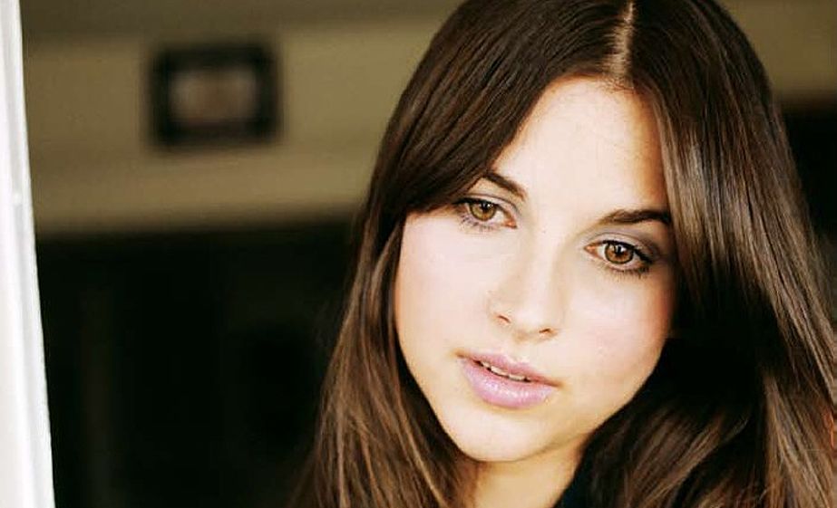 Amelia Warner