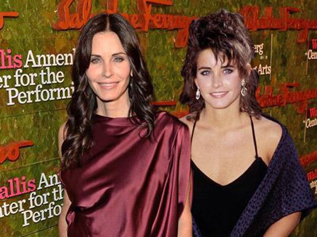 Courteney Cox – 2013 y 1987