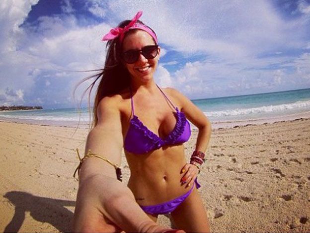 Cámara en mano, Danisa se hizo selfies en su viaje al Caribe.