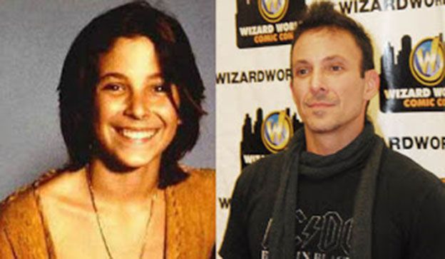 La Historia Sin Fin, 1984 Noah Hathaway: nació en 1971. Debutó a los 6 años en la serie Battlestar Galactica. En 1984 protagonizó La Historia Sin Fin, lo que hizo que alcanzara la fama mundial con solo 13 años. Por su interpretación recibió el Premio Saturn. Dos años después participó en Troll.  Hasta 1994 no volvió a actuar, participando en ese año en To Die, to Sleep, siendo su único y último trabajo en dos décadas. Después trabajó como barman en un local de Los Ángeles y como instructor de técnicas de combate.