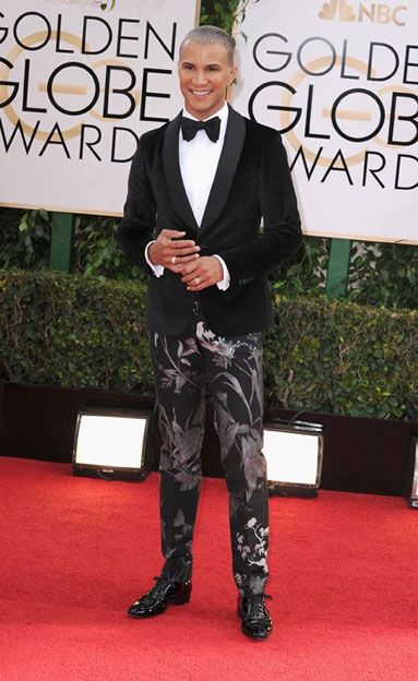 Jay Manuel se arriesgó con pantalones estampados que fueron muy criticados en redes sociales.