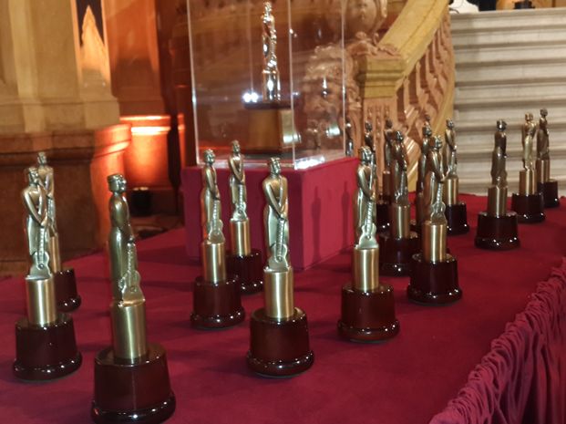 Los premios, sin que nadie los toque... Los premios, sin que nadie los toque...