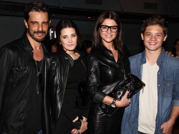 Araceli, junto a su futuro esposo, Floppy Torrente y Tomás Suar.