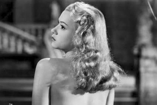 Olga Zubarry en El Angel desnudo de Carlos H. Chsristensen.