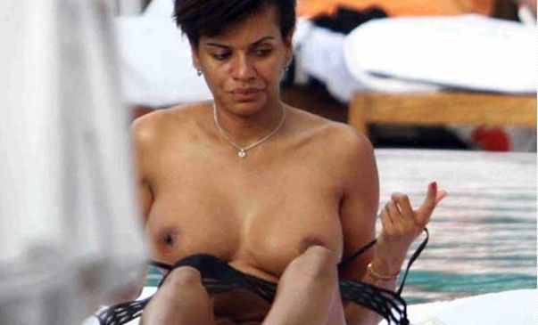El topless de la mujer de Eto’o / www.repubblica.it