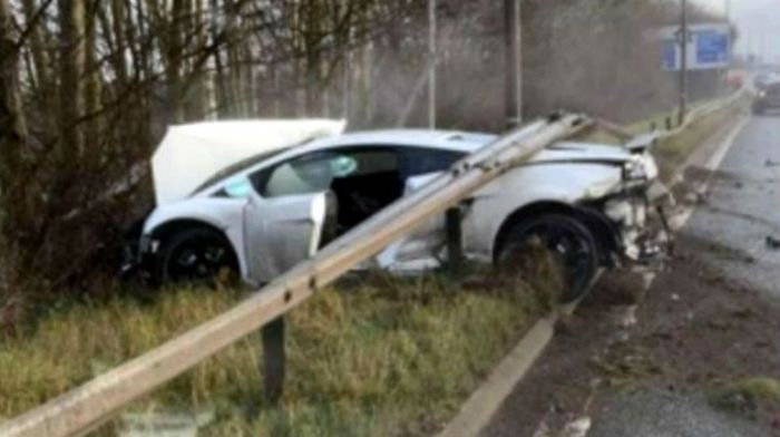 Así quedó el auto del arquero.