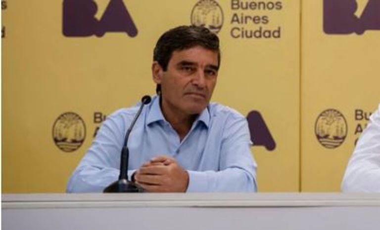 Fernán Quiros, ministro de Salud (C.A.B.A.)