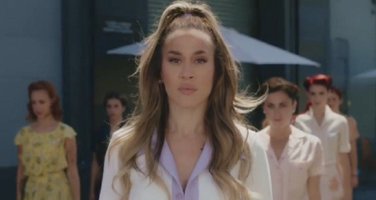 Jimena Barón reapareció en las redes con un look llamativo