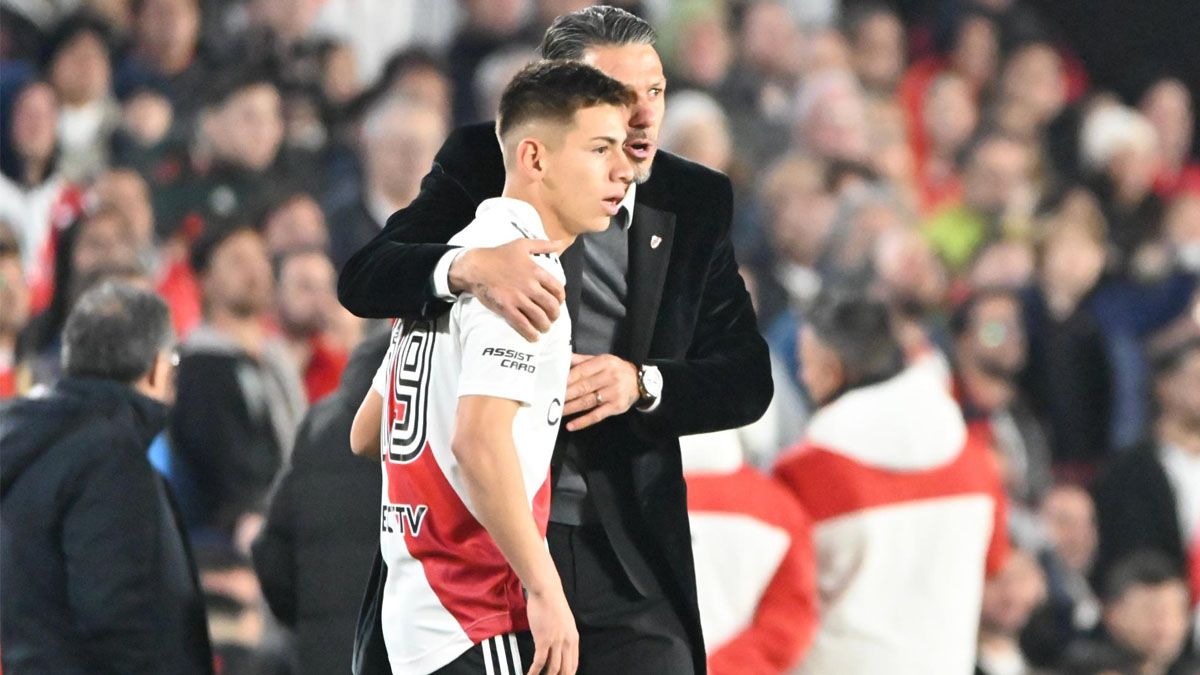 Cuánto dinero le quedaría a River por el pase del Diablito Echeverri al City
