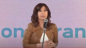 Cristina Kirchner reapareció en Santa Cruz y arremetió contra los medios: Tratan de poner nerviosos a los argentinos