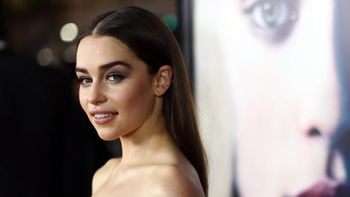Emilia Clarke se tiñó el cabello de rubio como Daenerys