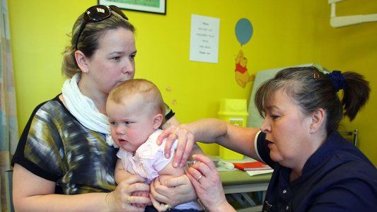 Por la corriente antivacunas se multiplicaron los casos de sarampión en Europa y la OMS está en alerta