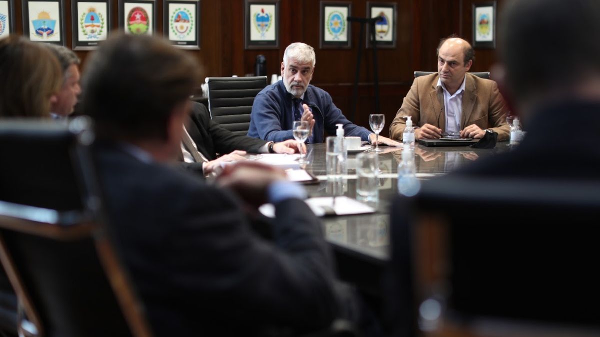 Roberto Feletti durante una de sus reuniones con empresarios de la alimentación. 