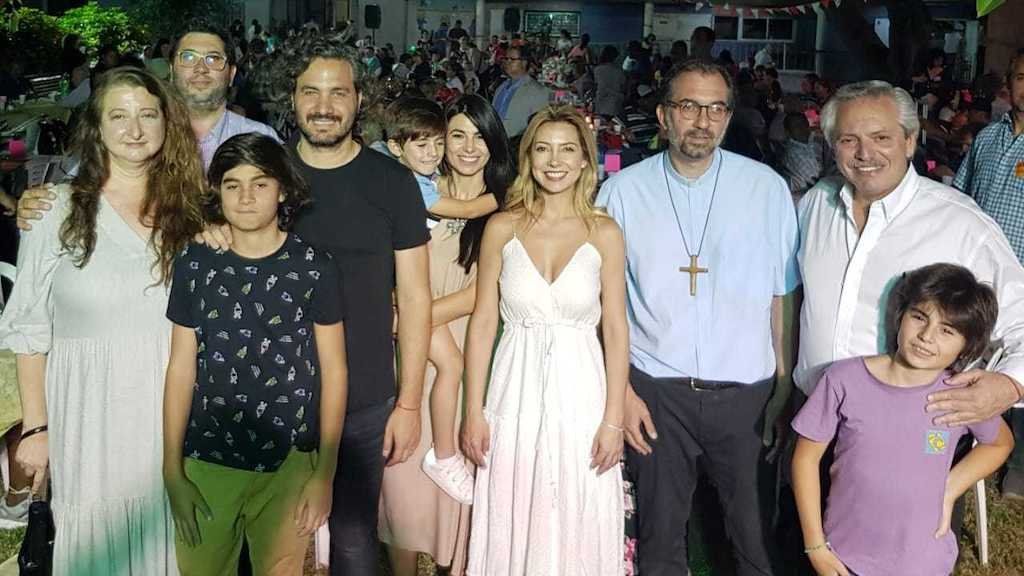 Alberto Fernández sorprendió con una visita a San Cayetano para pasar la Nochebuena