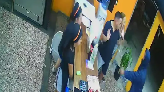 Violento robo en Hurlingham: detuvieron a uno de los delincuentes que atacó una rotisería