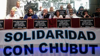 Ctera anunció un paro de 24 horas para este jueves en solidaridad con los docentes de Chubut muertos en un accidente