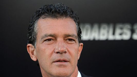Antonio Banderas cumplió 55 años y sus fans lo llenaron de cariño