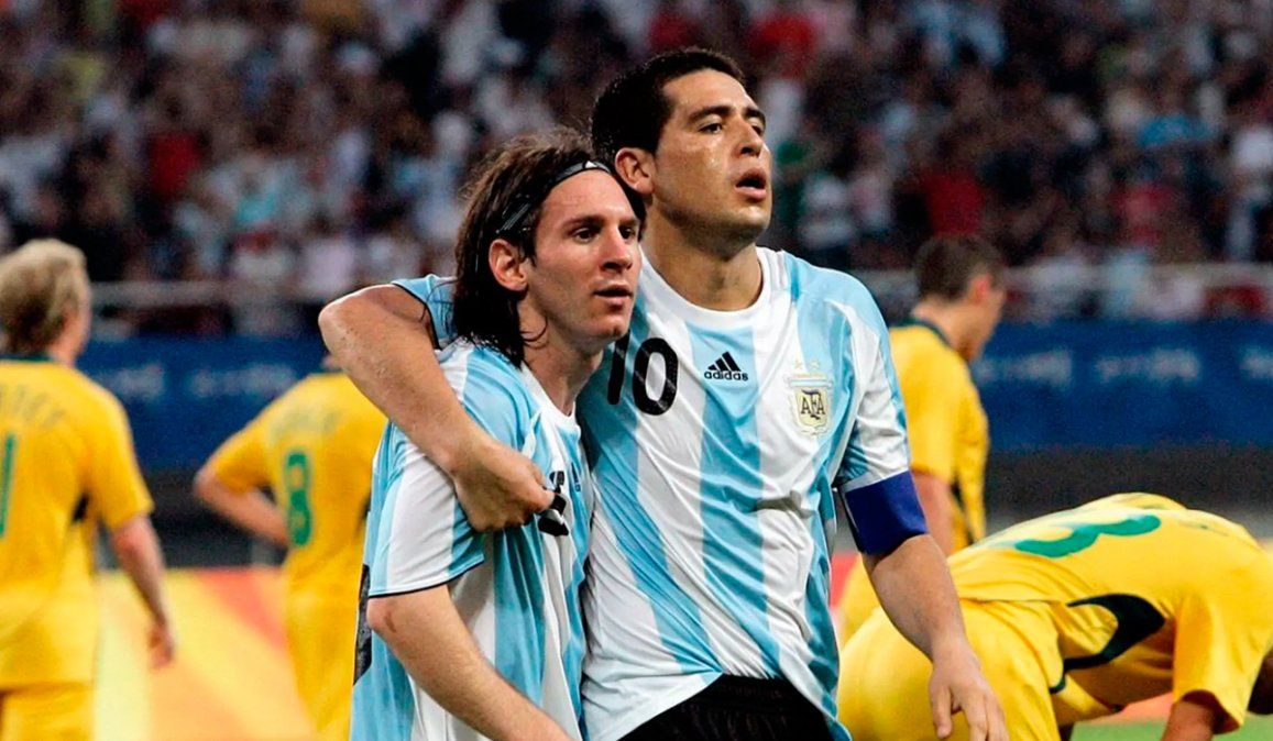 Messi y Riquelme cuando compartieron equipo en el seleccionado argentino. (Foto: archivo) 