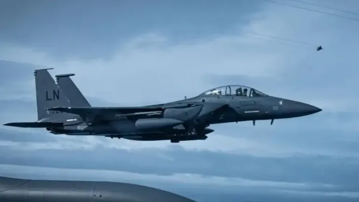 La increíble proeza del piloto de EE.UU. rescatado en Irán: se escondió en una montaña a 7 mil metros de altura