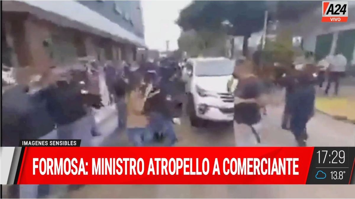 El ministro de Salud de Formosa atropelló a un manifestante.