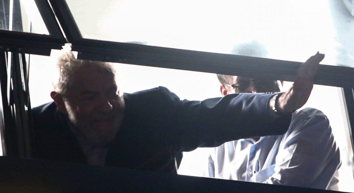 Lula negocia y avisa: “La lucha continúa”