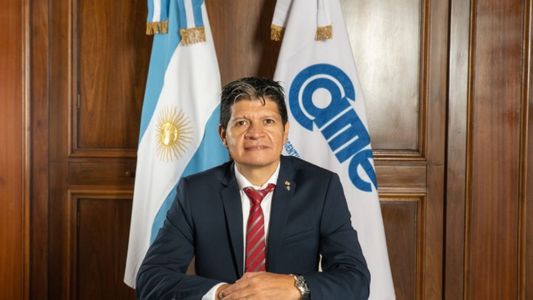 Dirigente PYME cree que no es momento para financiar al turismo emisivo