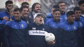 Gimnasia vs. Racing en vivo: qué canal transmite y televisa para ver online y a qué hora juegan en el debut de Maradona