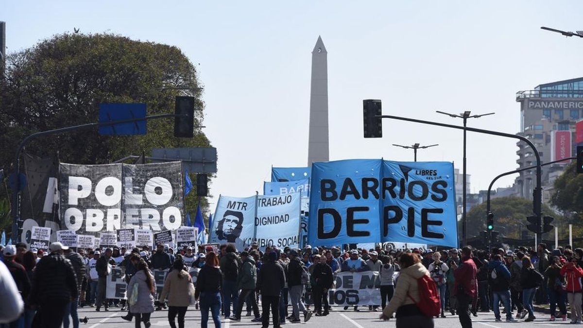 El Gobierno dará de baja más de 27 mil planes sociales