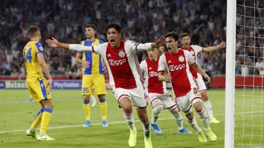 Champions League: el Ajax de Tagliafico y Lisandro Martínez le ganó 2-0 a APOEL y llegó a la fase de grupos