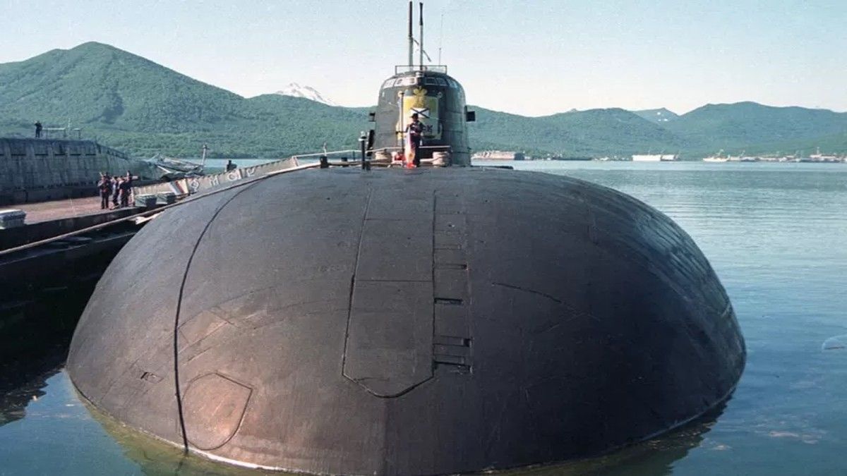 El submarino Kursk se hundió después de dos explosiones. 