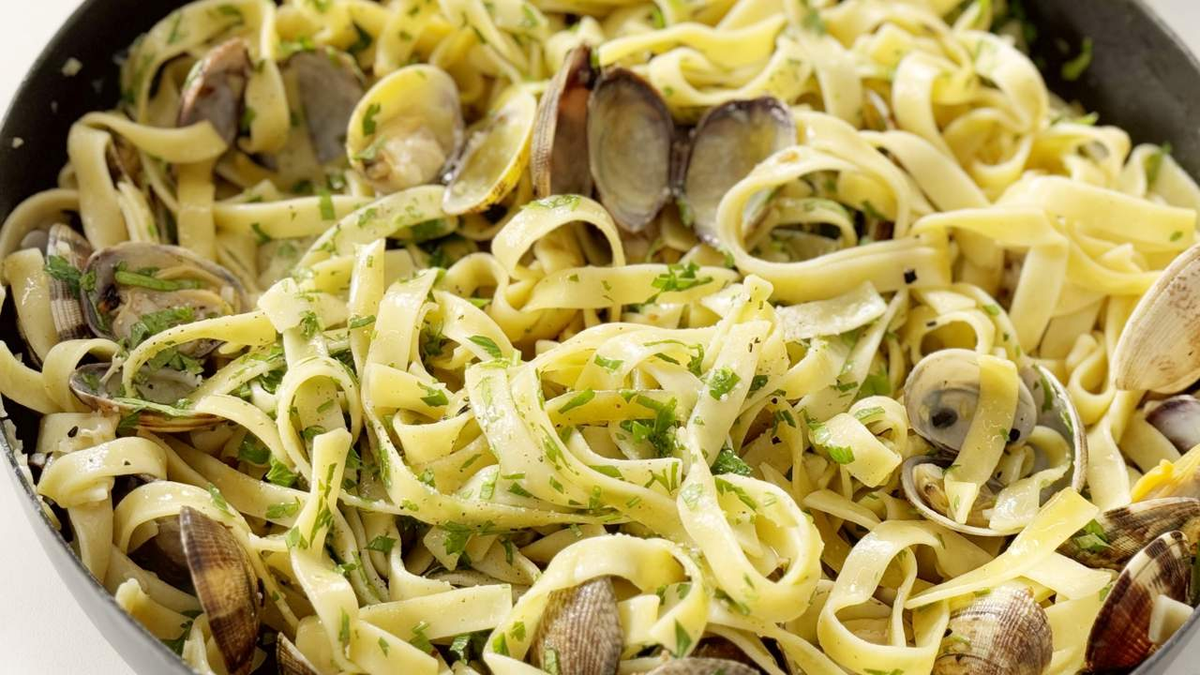 Receta fácil de salsa vongole: ingredientes y paso a paso