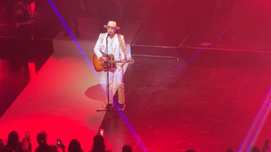 Abel Pintos y su público a pura fiesta en el Teatro Opera Orbis