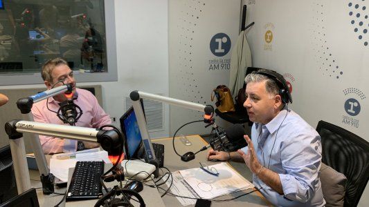 Néstor ya hubiera ido a Salta y estaría con la foto haciendo un pozo de agua junto a los wichis