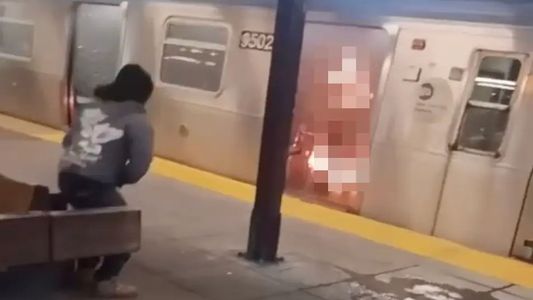 Arder hasta morir: la razón detrás de la parálisis de la mujer quemada en un subte de NY