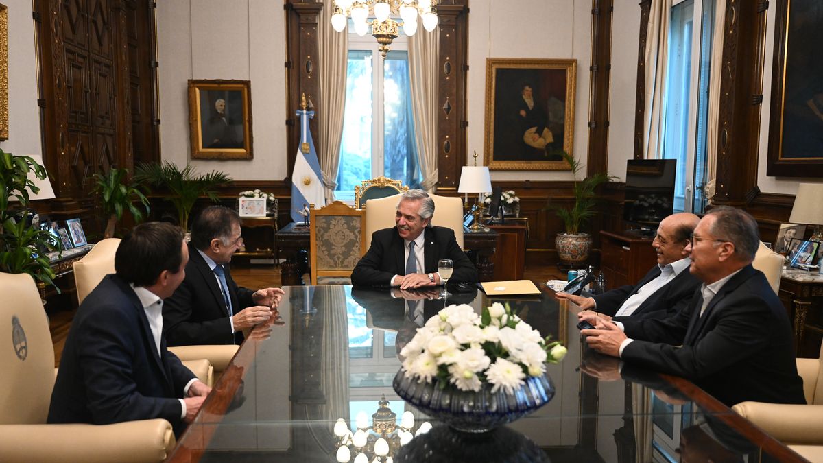 Alberto Fernández recibió a intendentes y diputado del PJ bonaerense. Las charlas secretas y la estrategia de campaña. Foto Casa Rosada