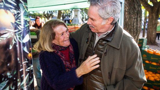 En campaña, Solá se kirchneriza: elogió el “programa” de Cristina y les pegó a Urtubey y Pichetto