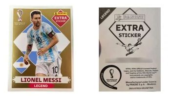 Un grupo de jovenes brasileños descubrió un método para conseguir los cromos especiales del álbum del Mundial. Un grupo de jovenes brasileños descubrió un método para conseguir los cromos especiales del álbum del Mundial.