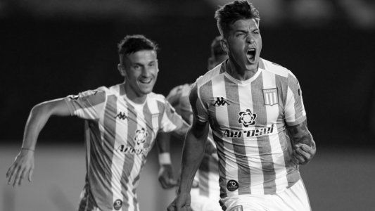 Copa Libertadores: en un Cilindro vacío, Racing le ganó 1-0 a Alianza Lima y es líder de su grupo con puntaje perfecto