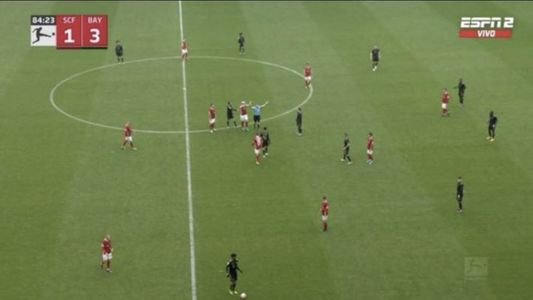 Insólito: Bayern Munich jugó 17 segundos con 12 futbolistas y podrían darle por perdido el partido