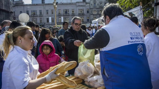Panazo en Plaza Miserere para protestar contra los aumentos de materias primas