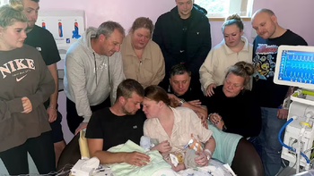 Letal descuido de las enfermeras: murió un bebé minutos después de nacer Letal descuido de las enfermeras: murió un bebé minutos después de nacer